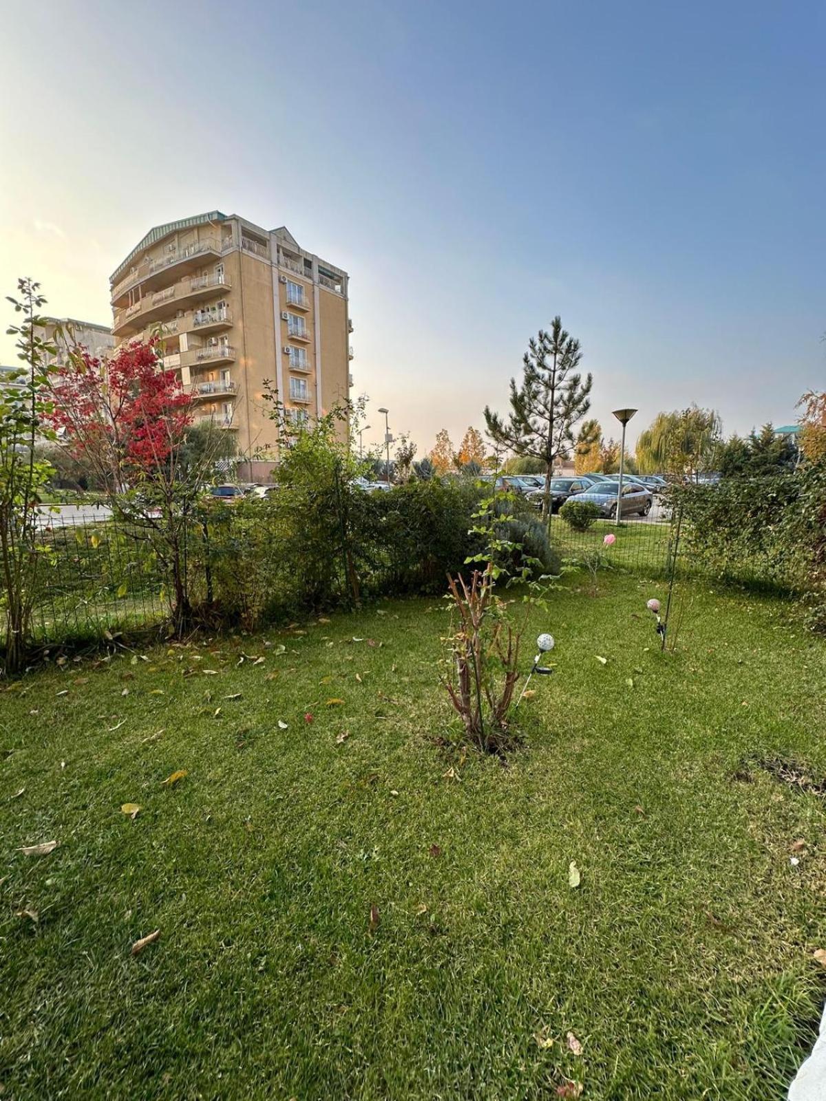 La Dolce Vita Apartment Stefanestii de Jos Esterno foto